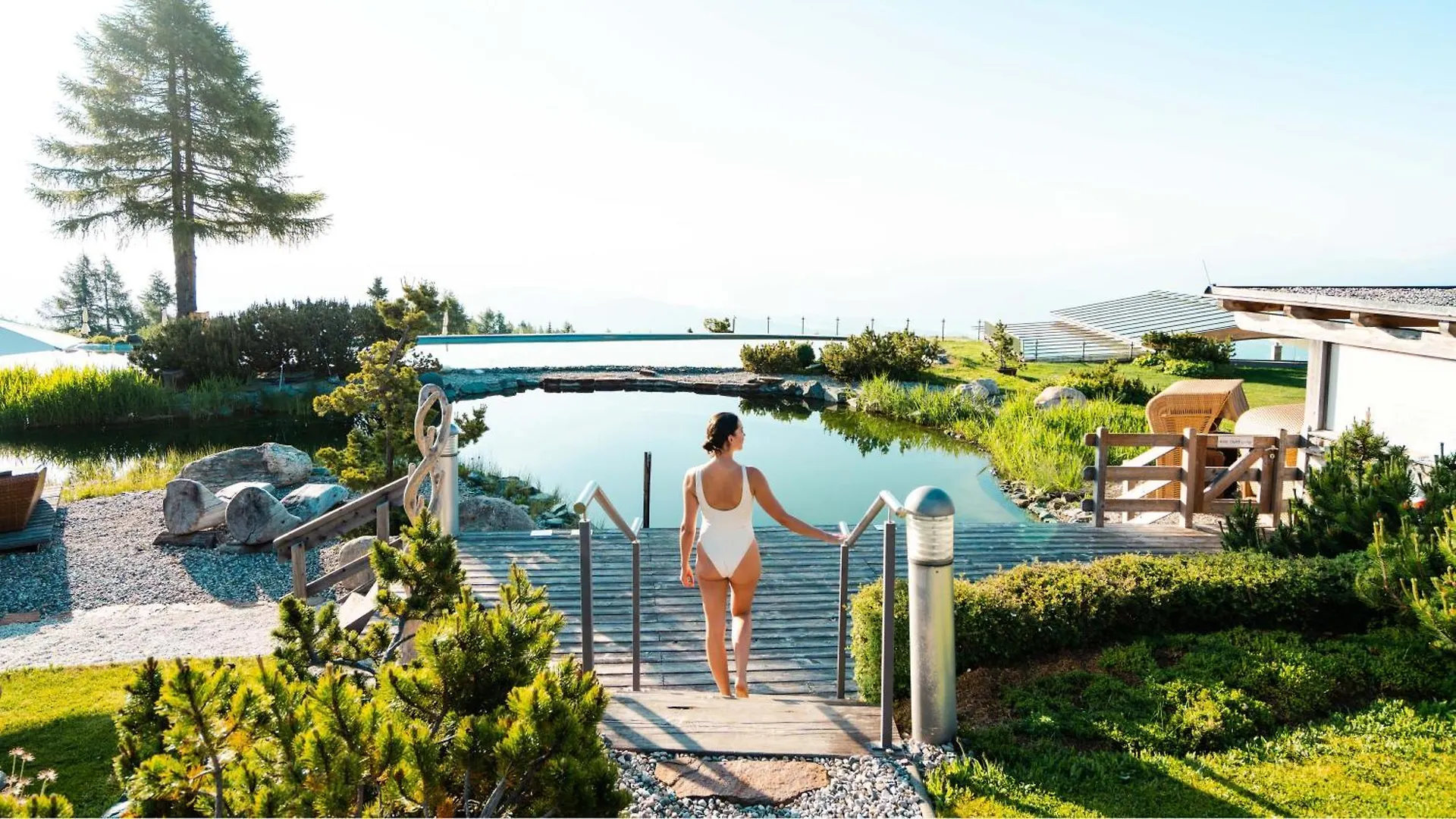 Staying Near Gerlitzen Kanzelbahn: 6 Family Hotels Compared