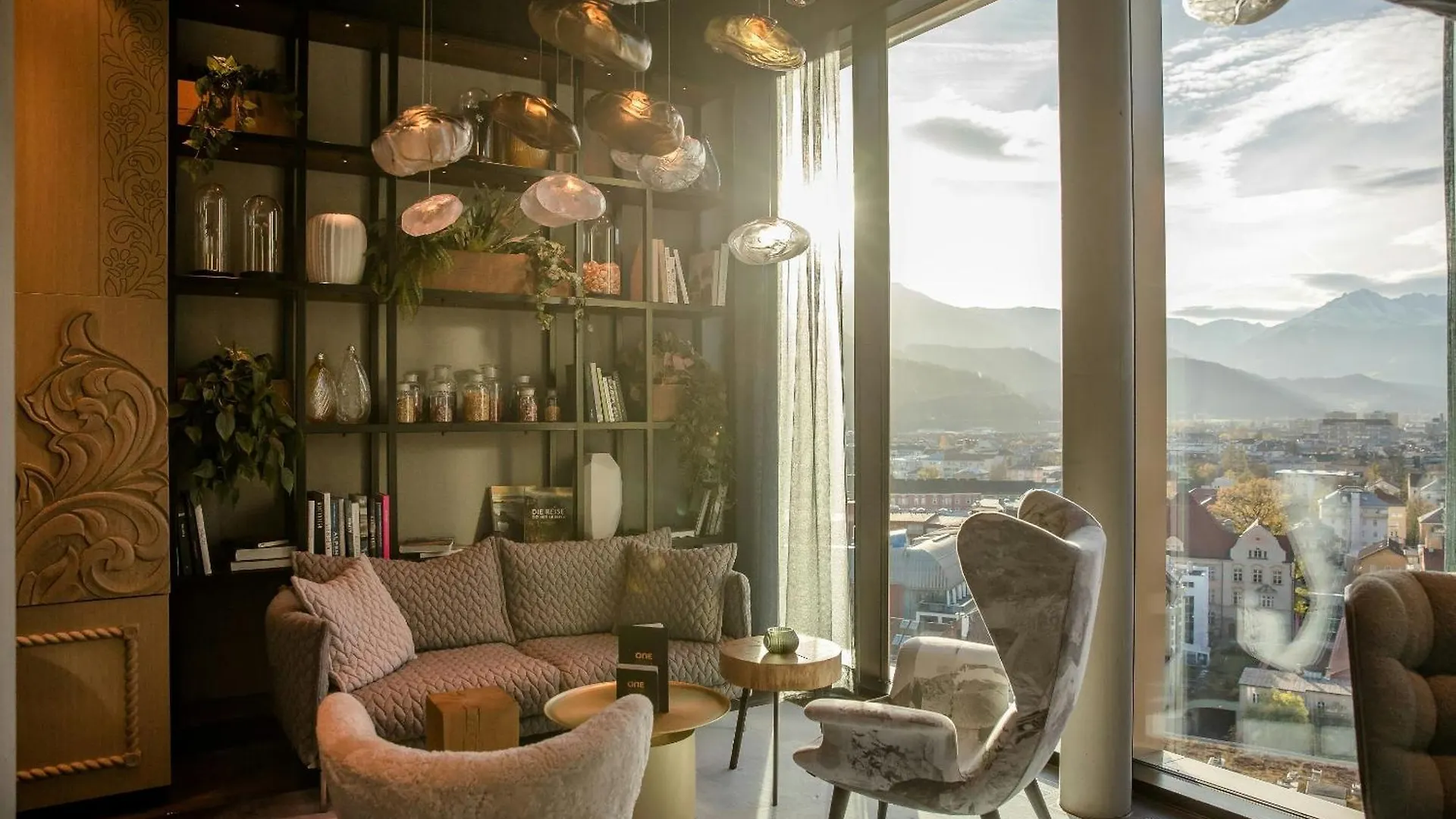 Staying In Innenstadt: 4 Budget Hotels in Innsbruck Compared