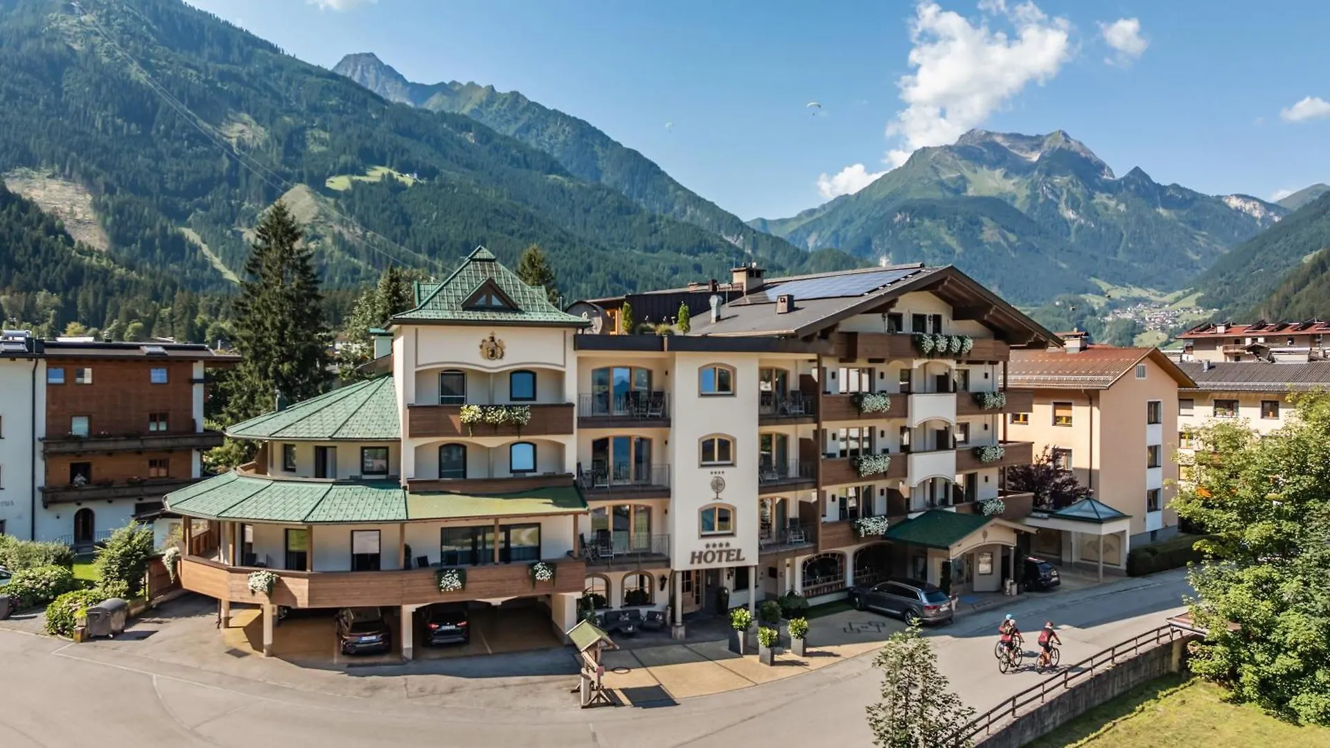 Where to Stay Near Karspitzbahn 1: 15 Central Hotels in Zell am Ziller