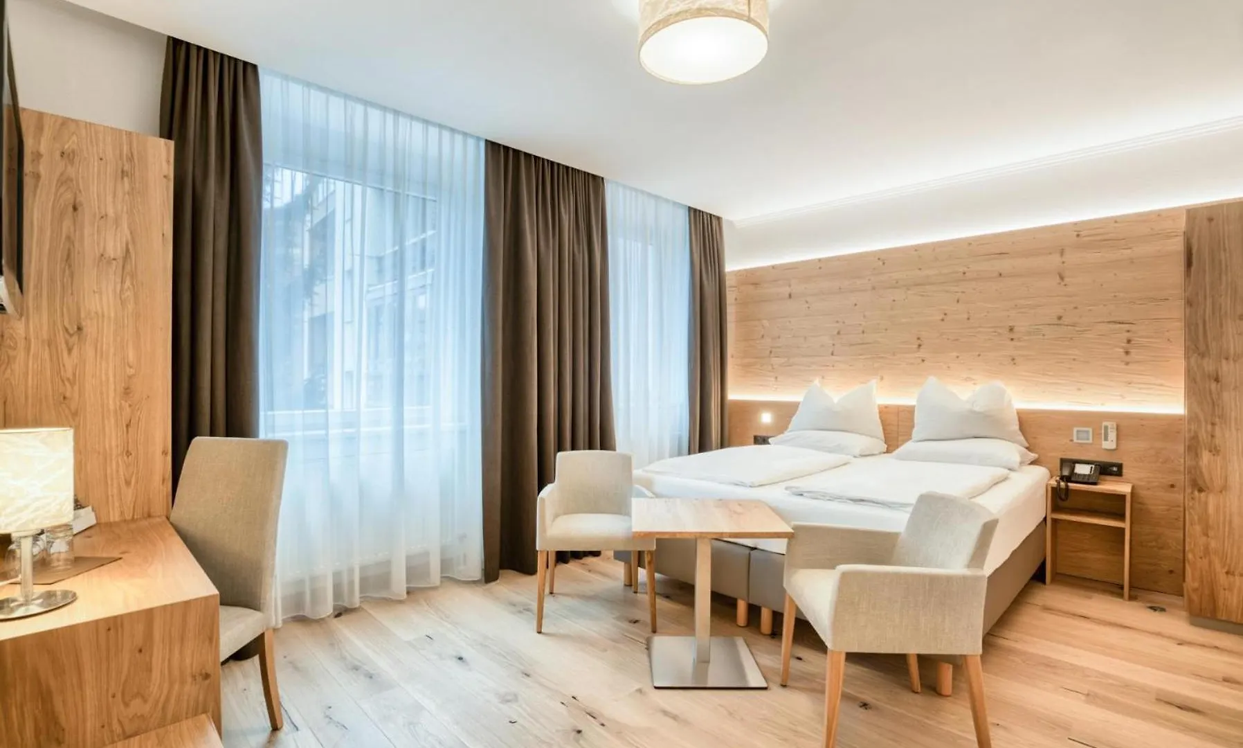 8 Central Hotels Near Lanser See Worth Booking in Innsbruck