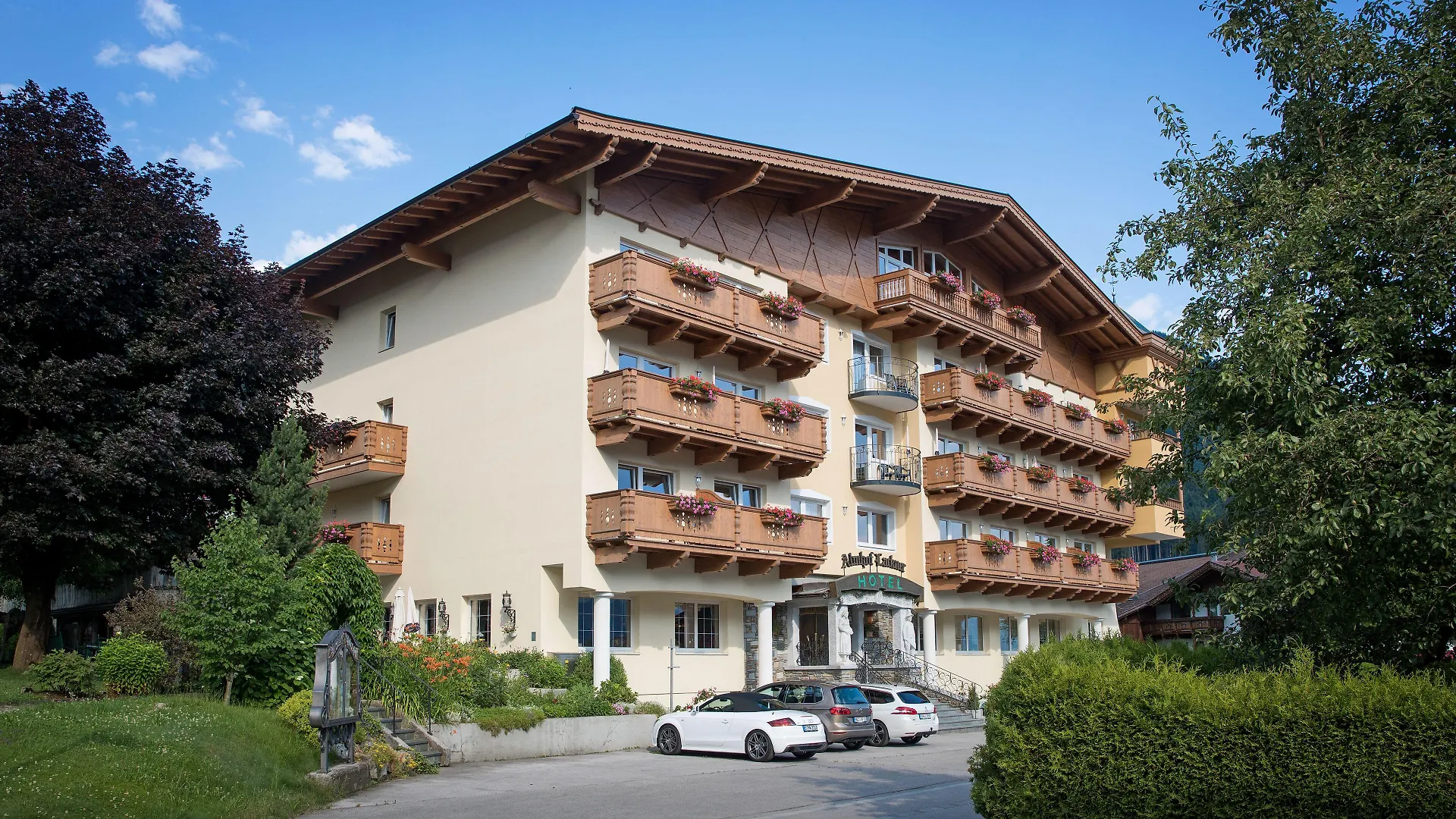 Staying Near Gerlosstein: 15 Zillertal Resorts Compared