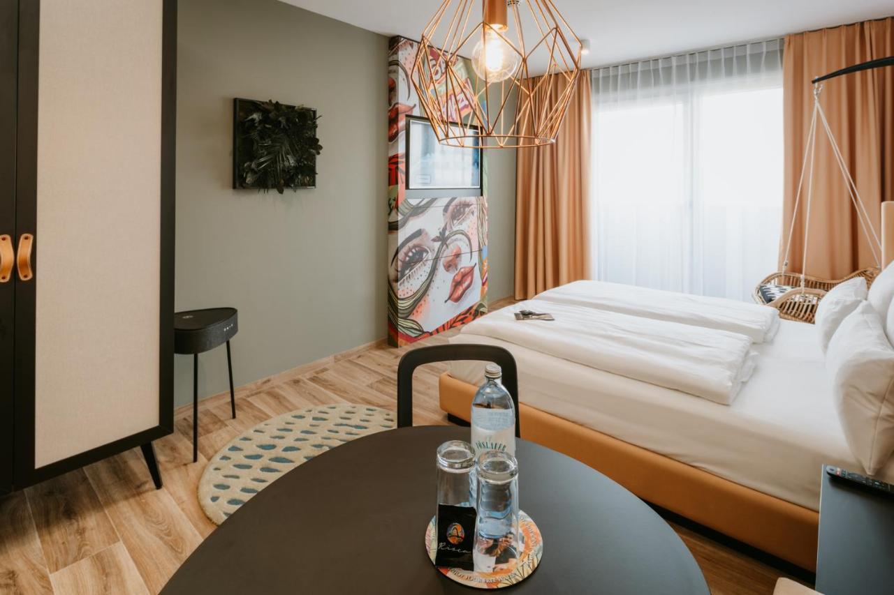 Where to Stay Near Belvedere Palace: 11 Family-Friendly Hotels