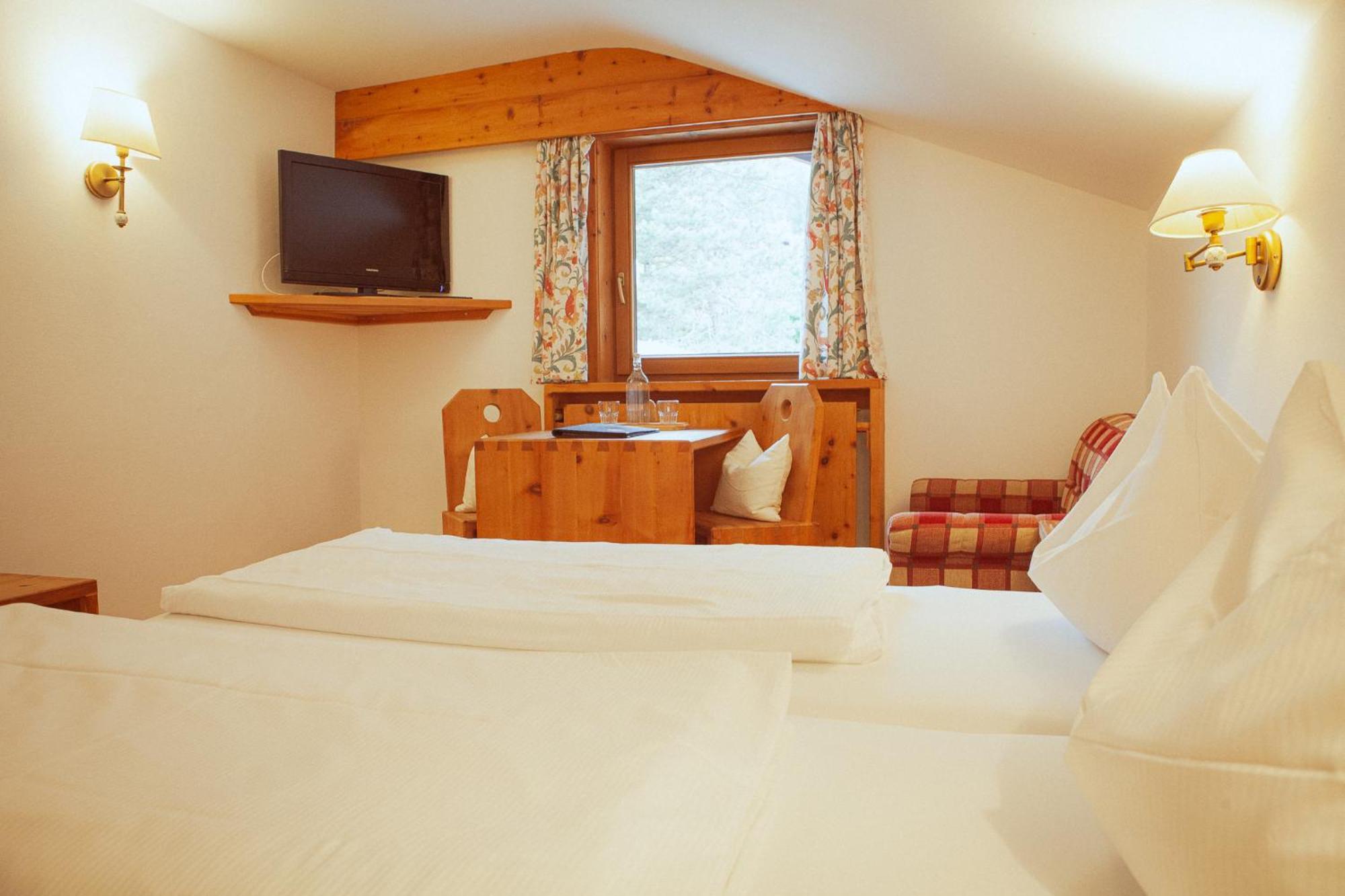 6 Central Hotels Near Heimatmuseum Fügen That Deliver