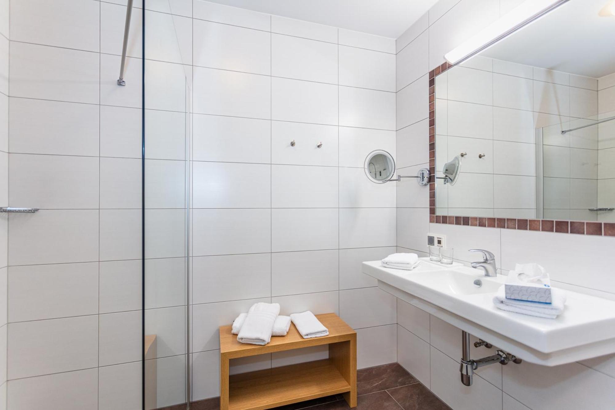 15 Smart Resorts Near Poltenlift Worth Booking